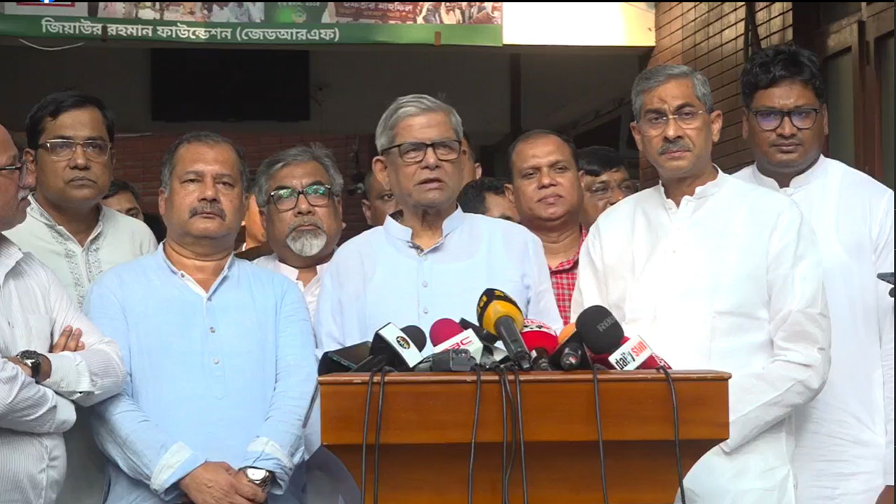 প্রধান উপদেষ্টা ও তারেক রহমানের বৈঠক ফলপ্রসূ হয়েছে: মির্জা ফখরুল